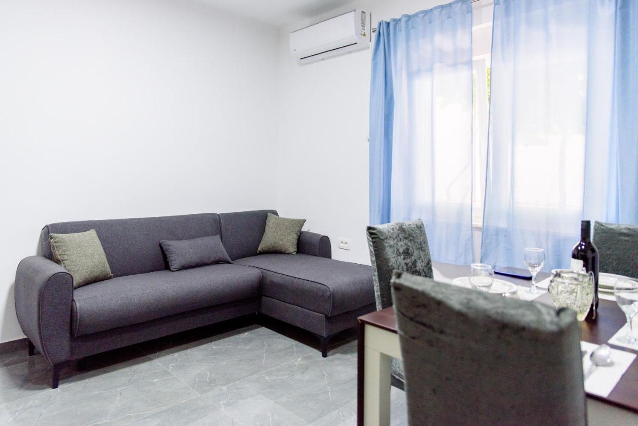 Apartman Lu Jesenice  Zewnętrze zdjęcie